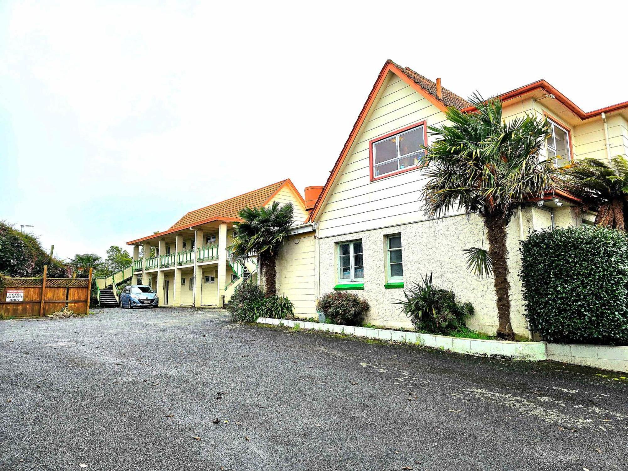 Putaruru Arms Motor Inn Bagian luar foto